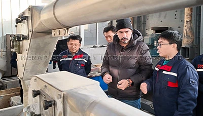 कॉफ़ी बीन्स परिवहन! ब्राज़ीलियाई ग्राहक हमारे प्लेट चेन प...